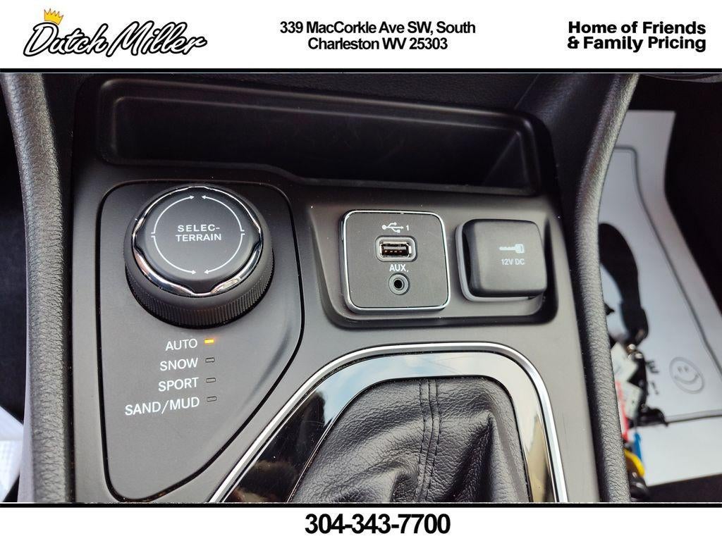2023 Jeep Cherokee Altitude Lux