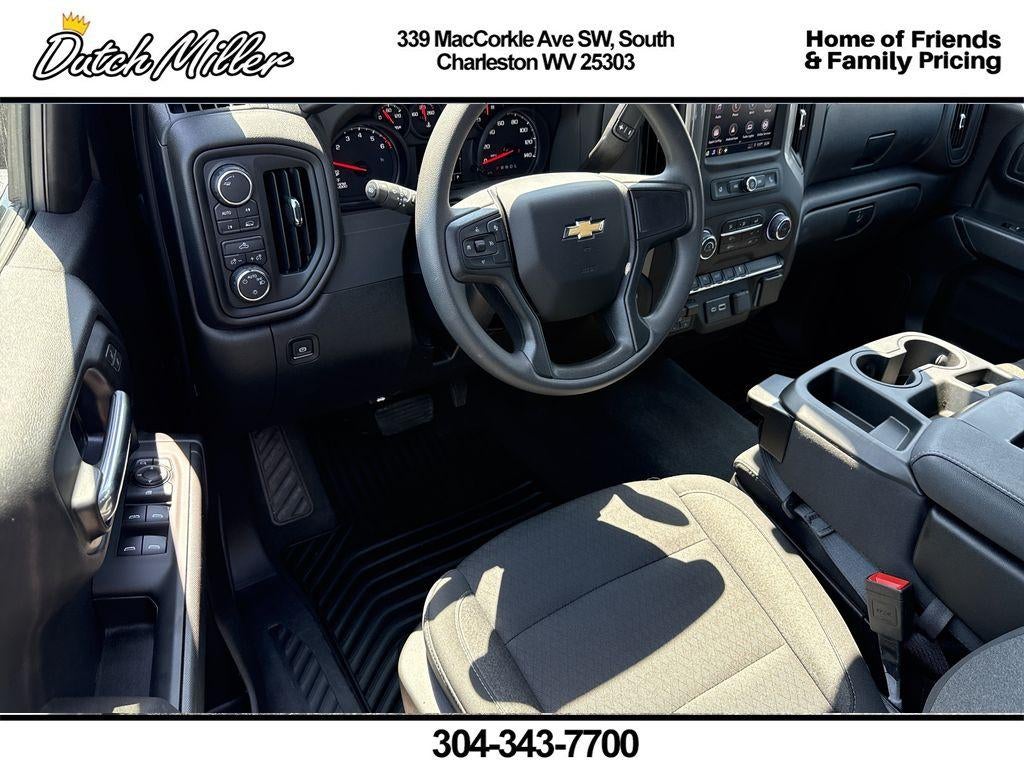 2025 Chevrolet Silverado Custom