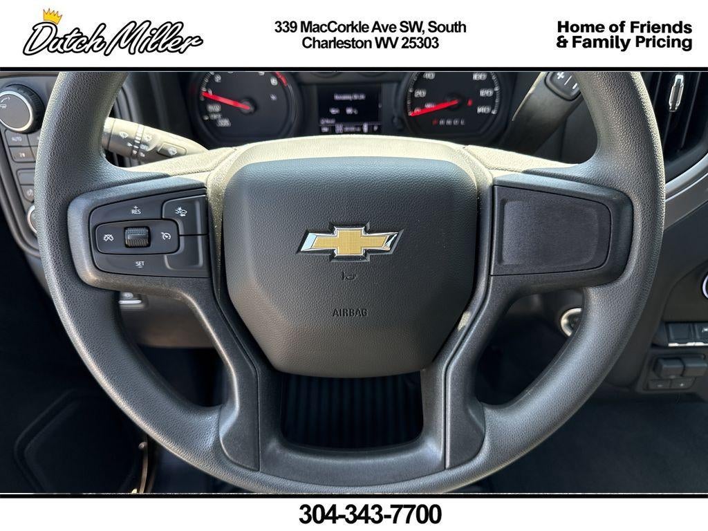 2025 Chevrolet Silverado Custom