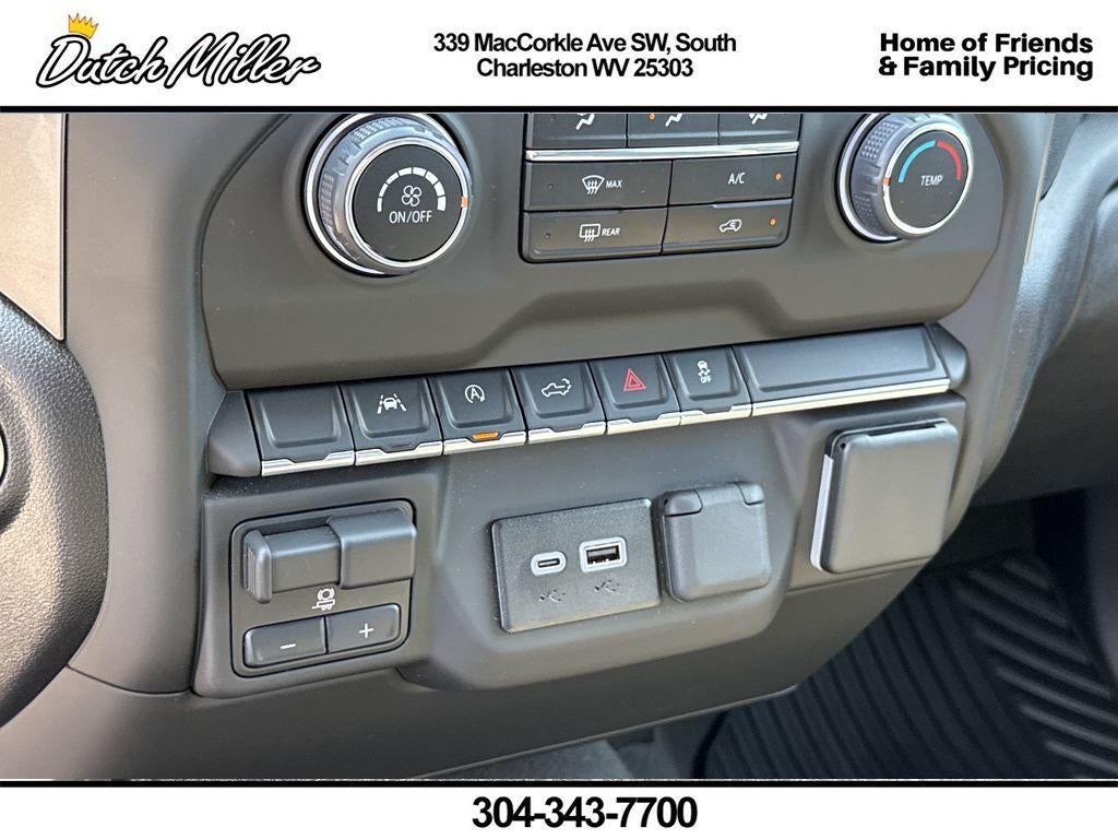 2025 Chevrolet Silverado Custom