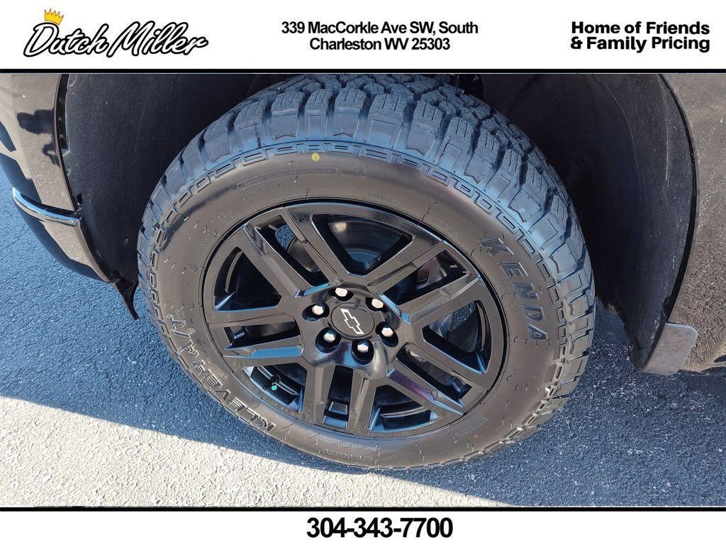 2025 Chevrolet Silverado Custom