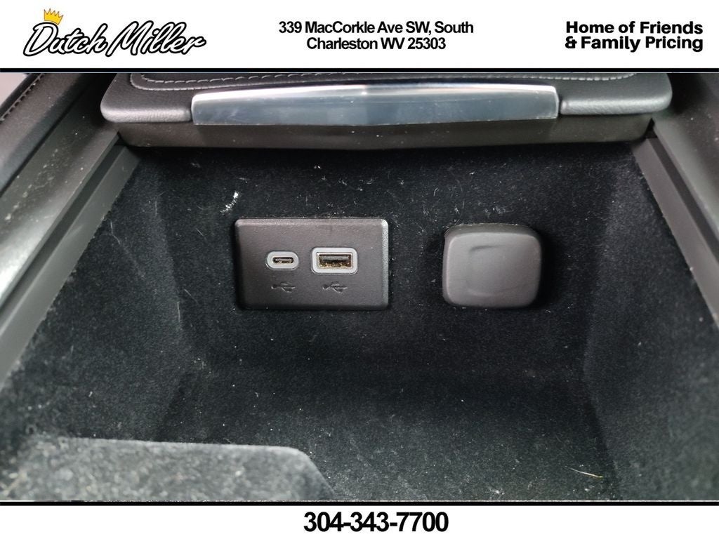2025 Cadillac XT4 AWD Premium Luxury