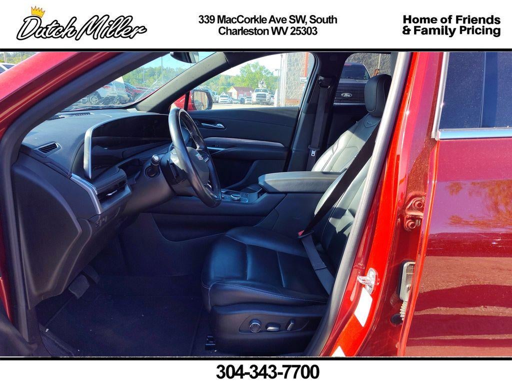 2024 Cadillac XT4 AWD Premium Luxury
