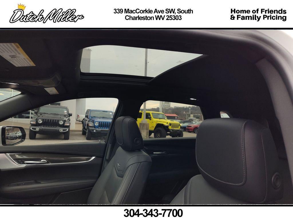 2022 Cadillac XT5 AWD Sport