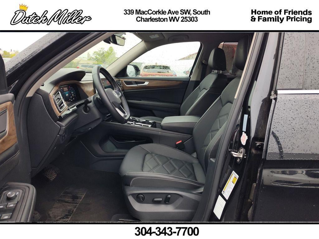 2025 Volkswagen Atlas 2.0T SE w/Technology