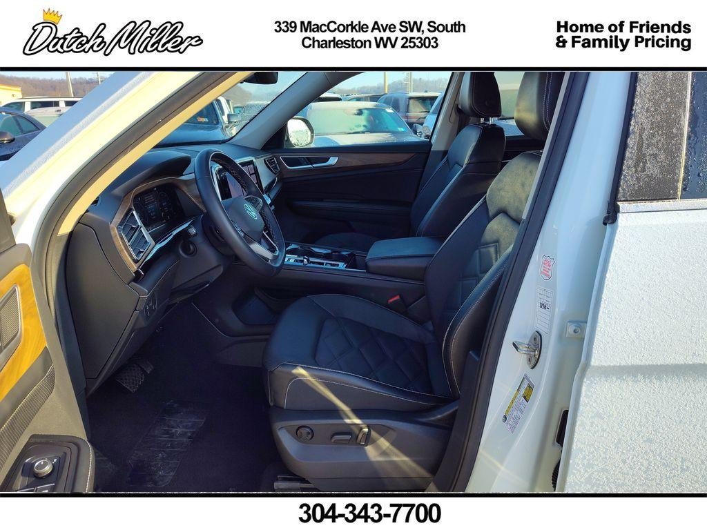 2024 Volkswagen Atlas 2.0T SE w/Technology