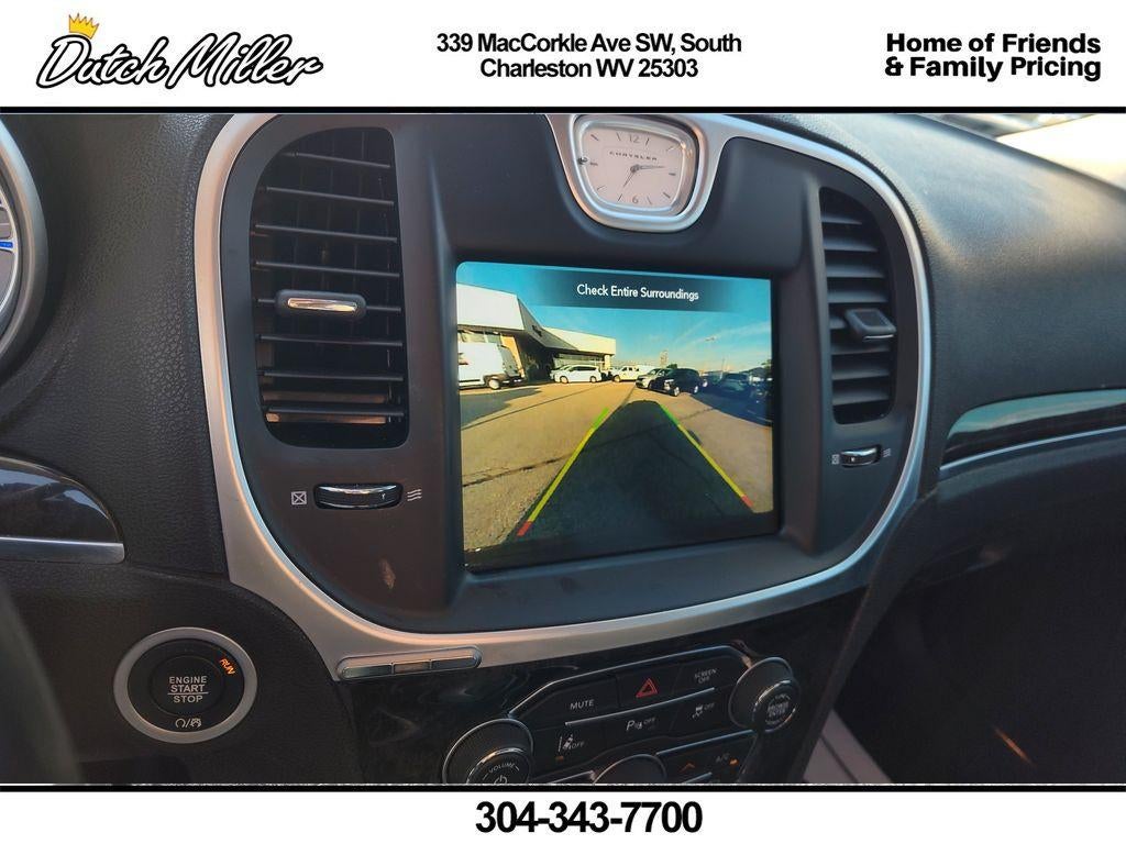 2022 Chrysler 300 Touring L