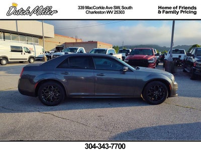 2022 Chrysler 300 Touring L