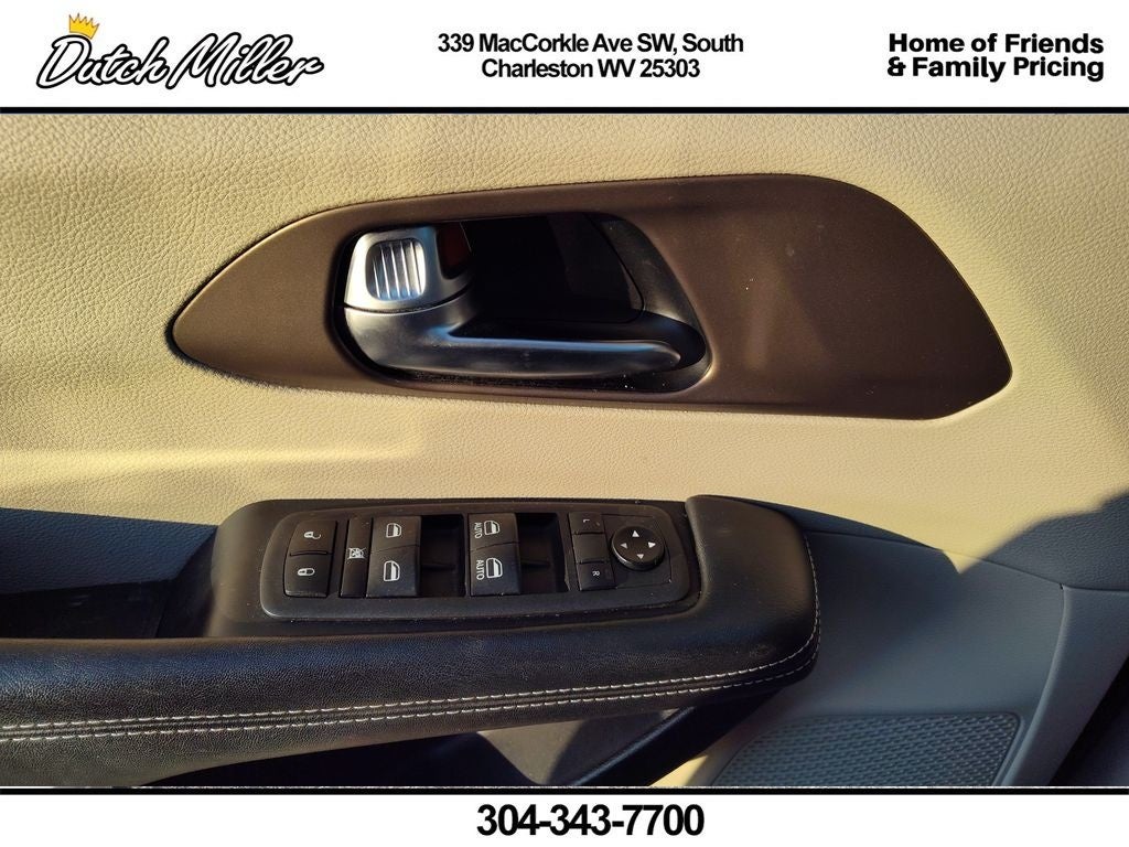 2021 Chrysler Voyager LXI