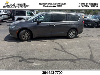 2021 Chrysler Voyager LXI
