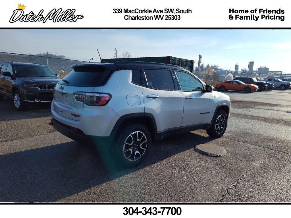 2025 Jeep Compass Trailhawk