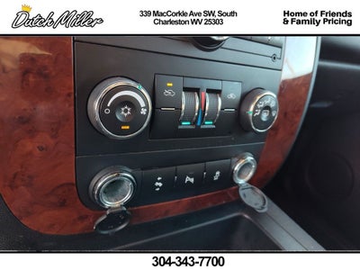 2013 Chevrolet Avalanche LS