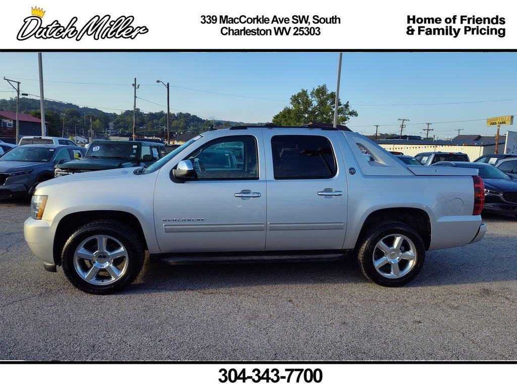 2013 Chevrolet Avalanche LS