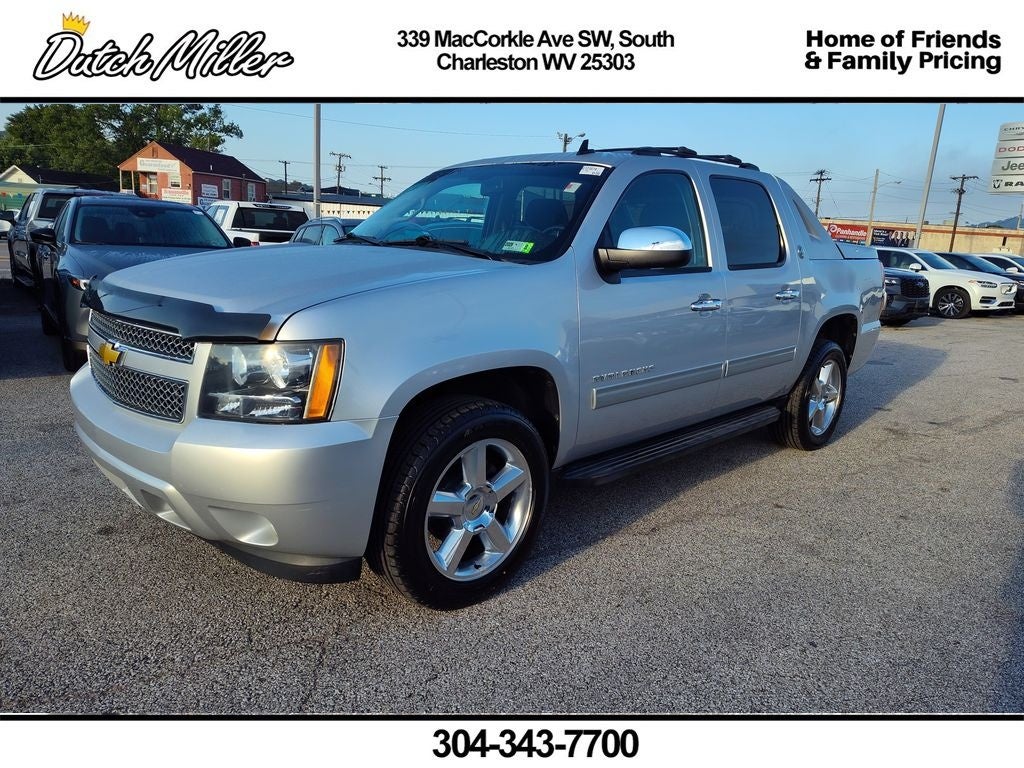 2013 Chevrolet Avalanche LS
