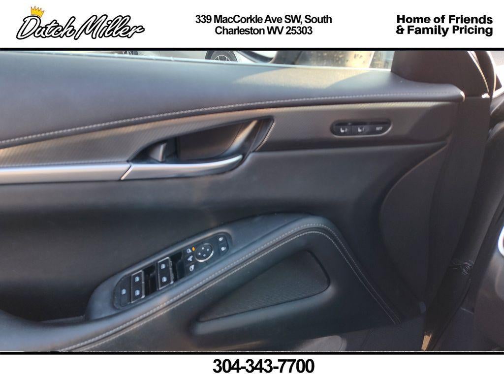 2022 INFINITI QX60 LUXE