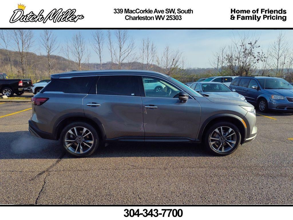 2022 INFINITI QX60 LUXE