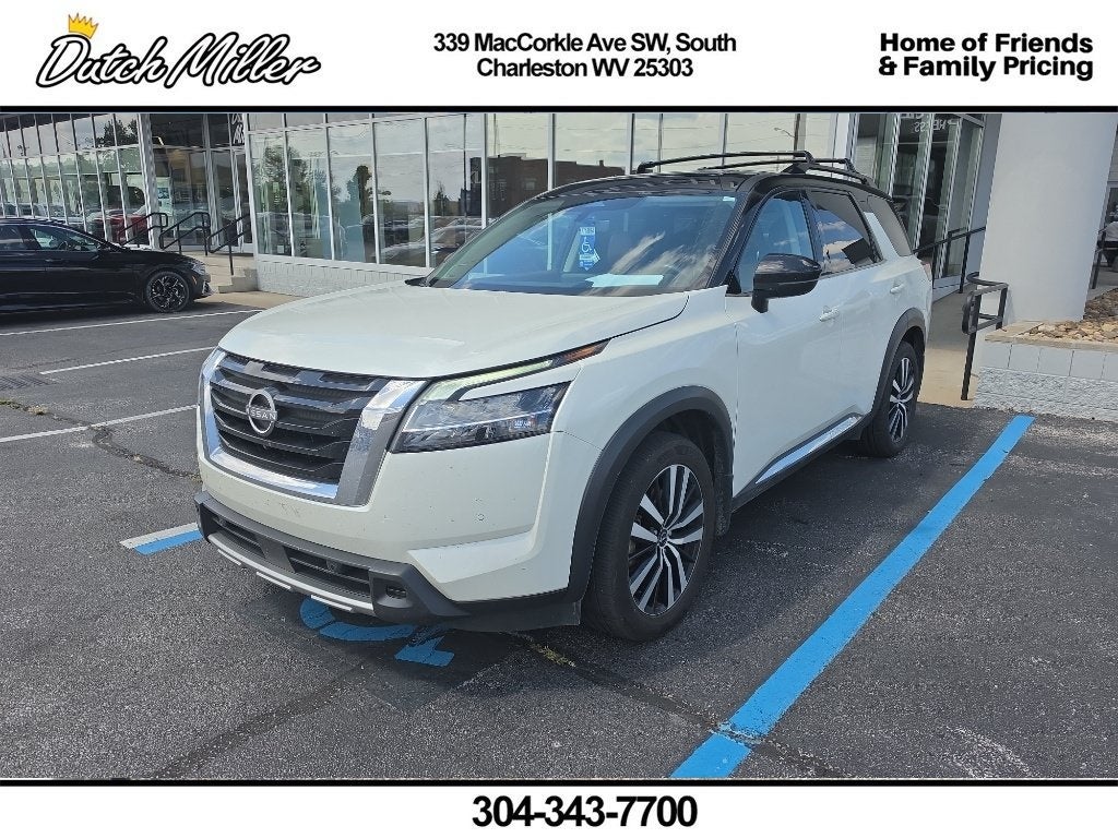 2023 Nissan Pathfinder Platinum