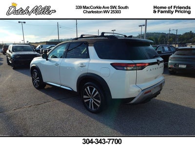 2023 Nissan Pathfinder Platinum