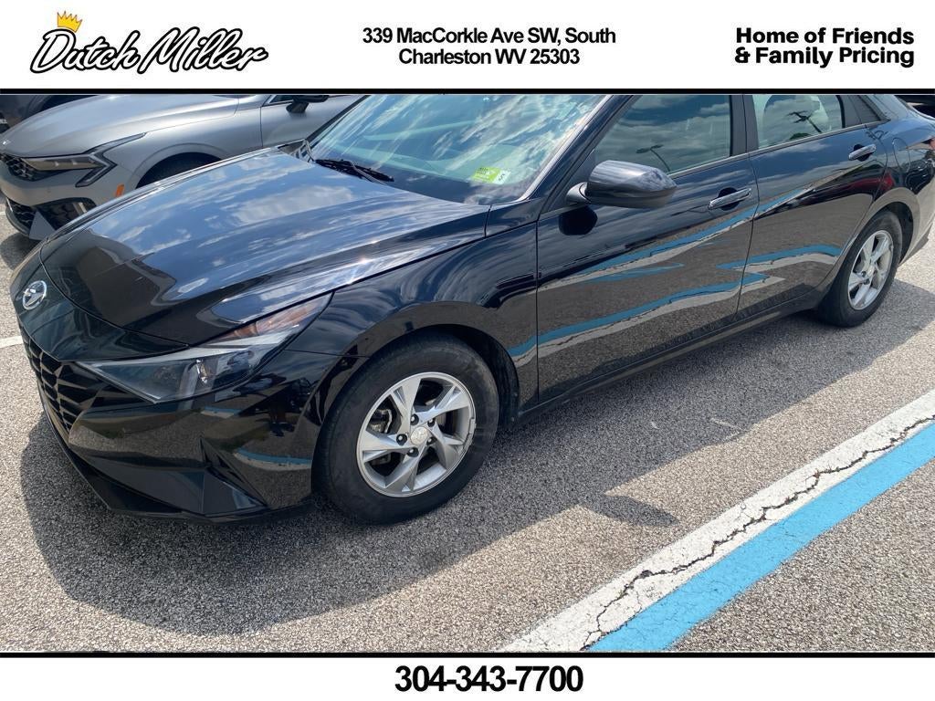 2022 Hyundai Elantra SE