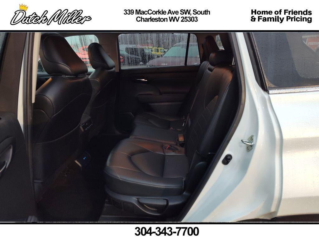 2022 Toyota Highlander XLE