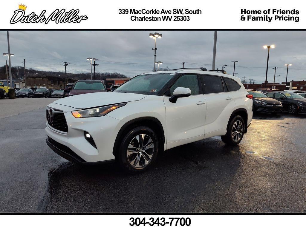 2022 Toyota Highlander XLE