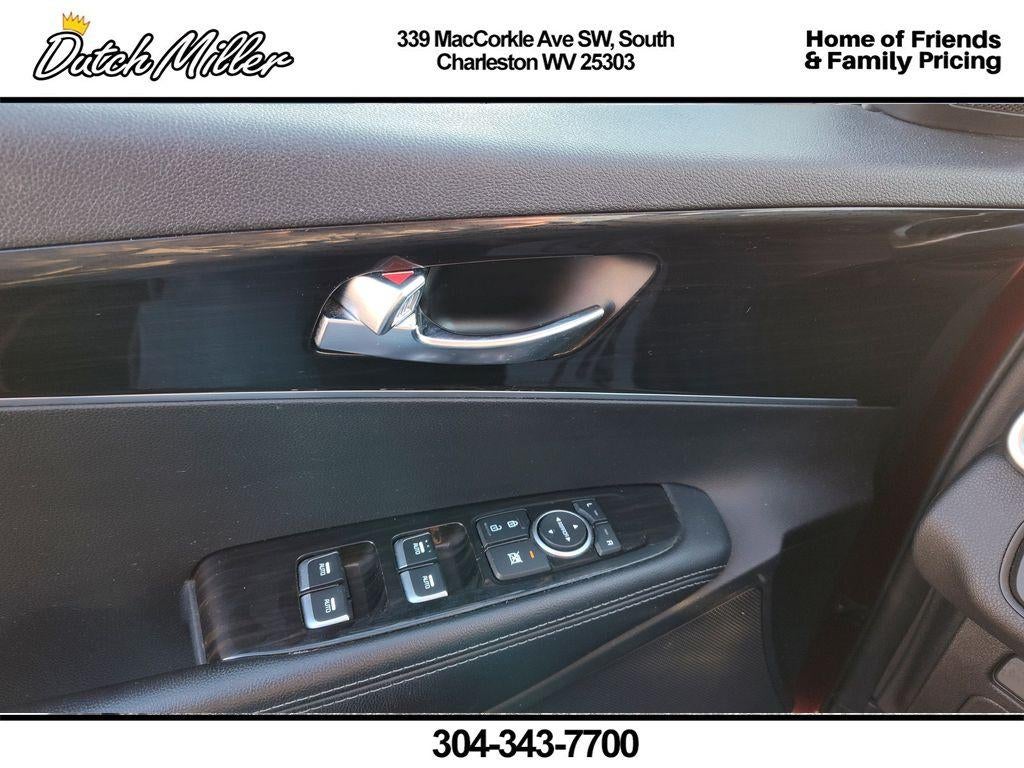 2019 Kia Sorento S V6