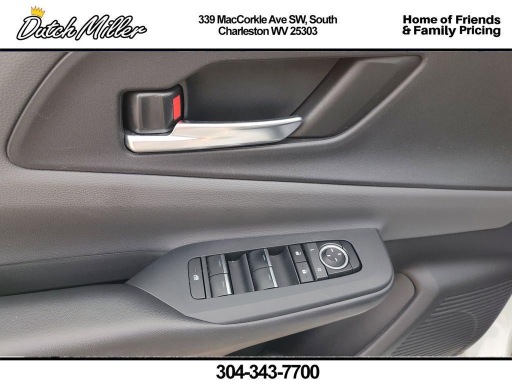 2024 Toyota Prius XLE