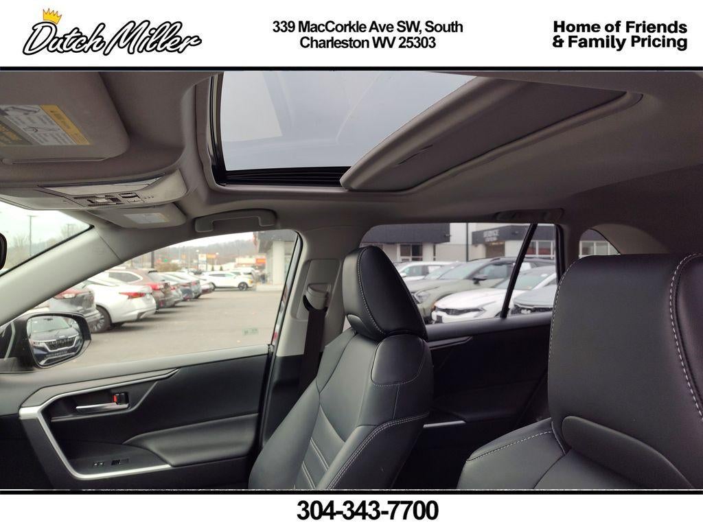 2019 Toyota RAV4 XLE Premium