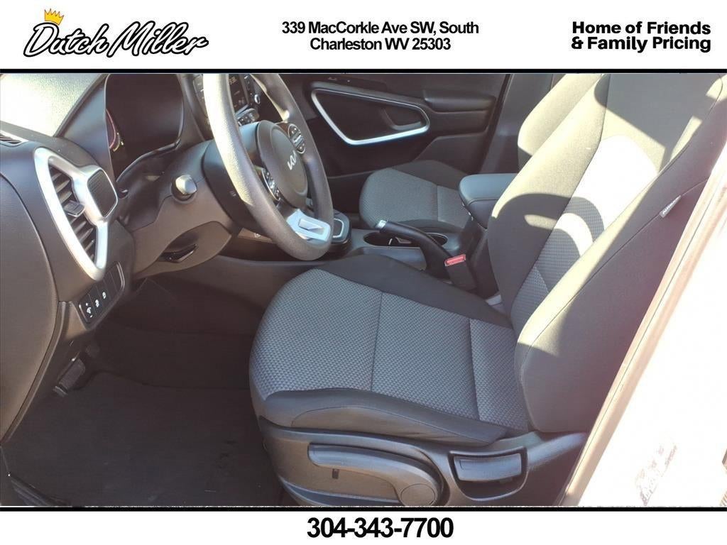 2024 Kia Soul LX
