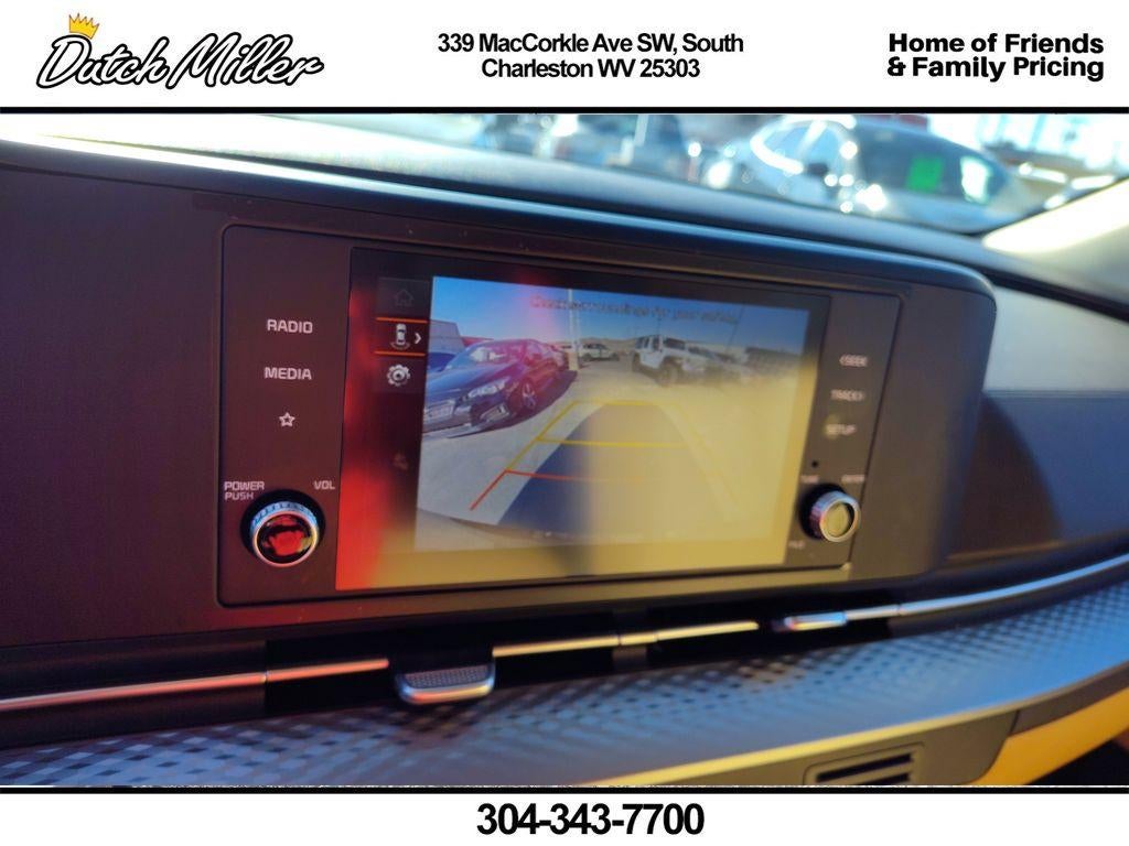 2024 Kia Carnival LX