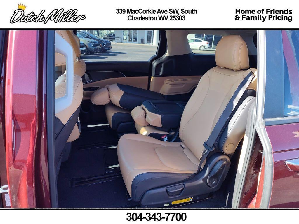 2024 Kia Carnival LX