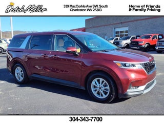 2024 Kia Carnival LX