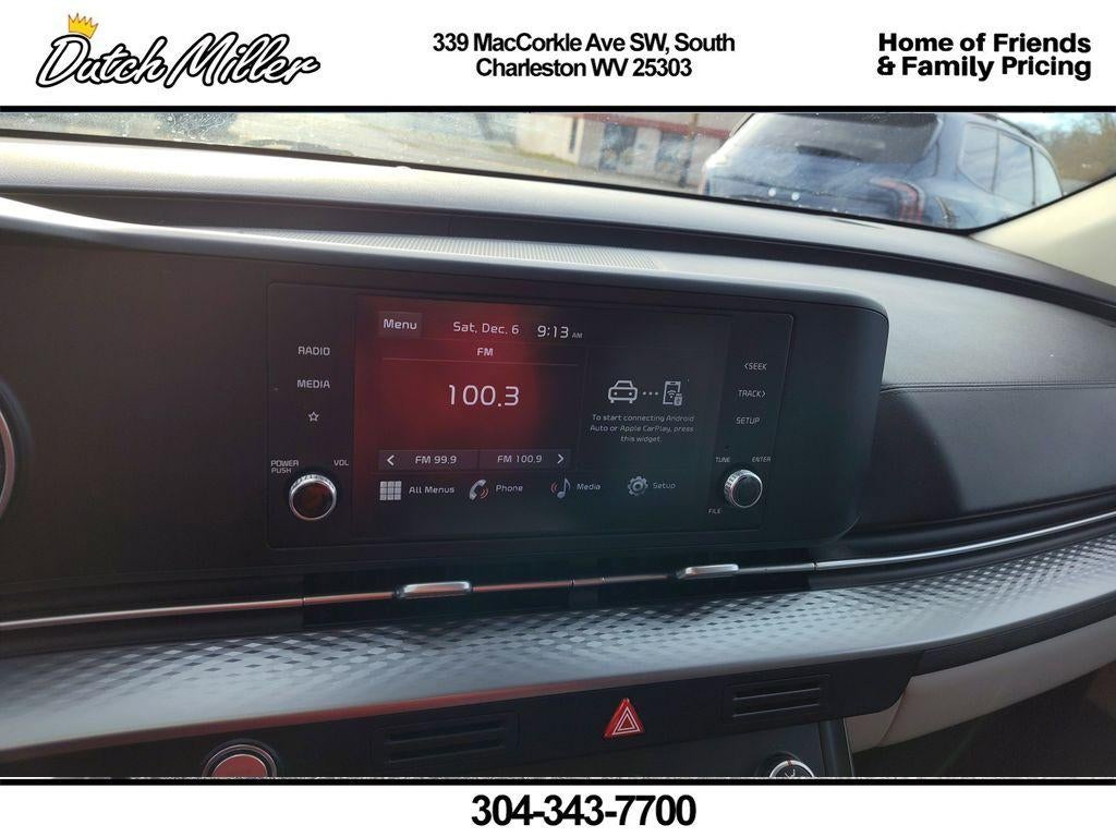 2023 Kia Carnival LX