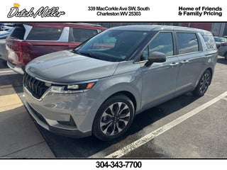 2024 Kia Carnival EX