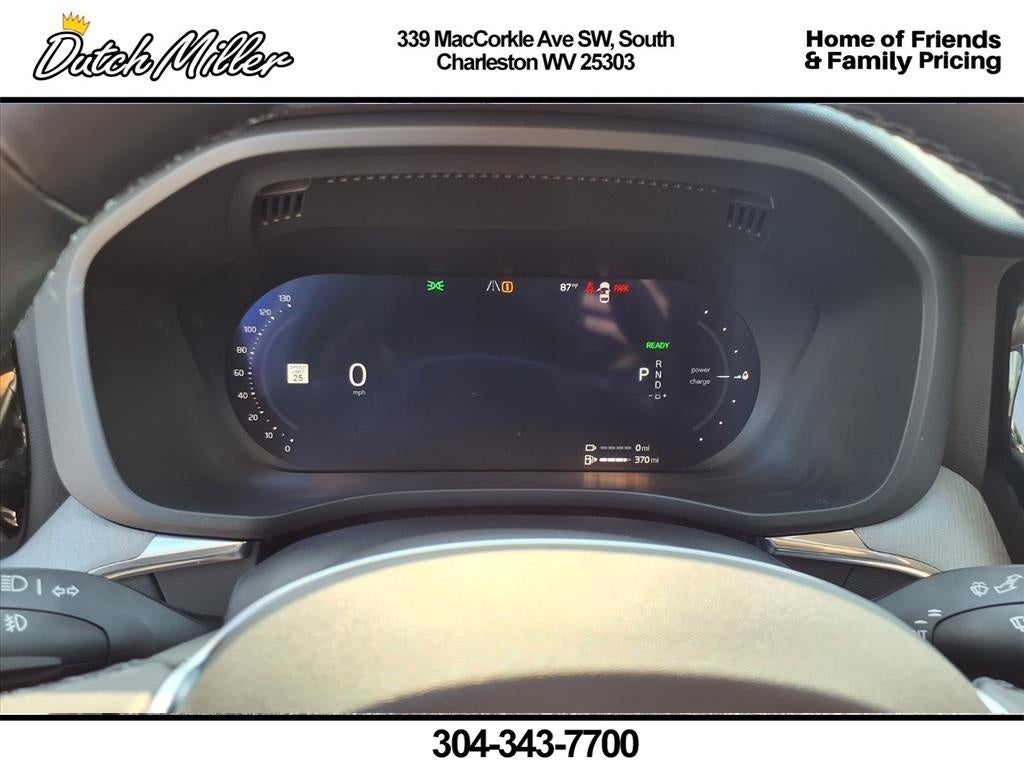 2025 Volvo XC60 Plus