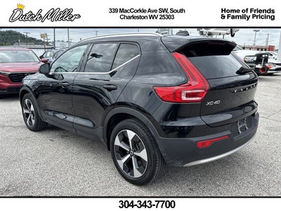 2025 Volvo XC40 Core Bright Theme